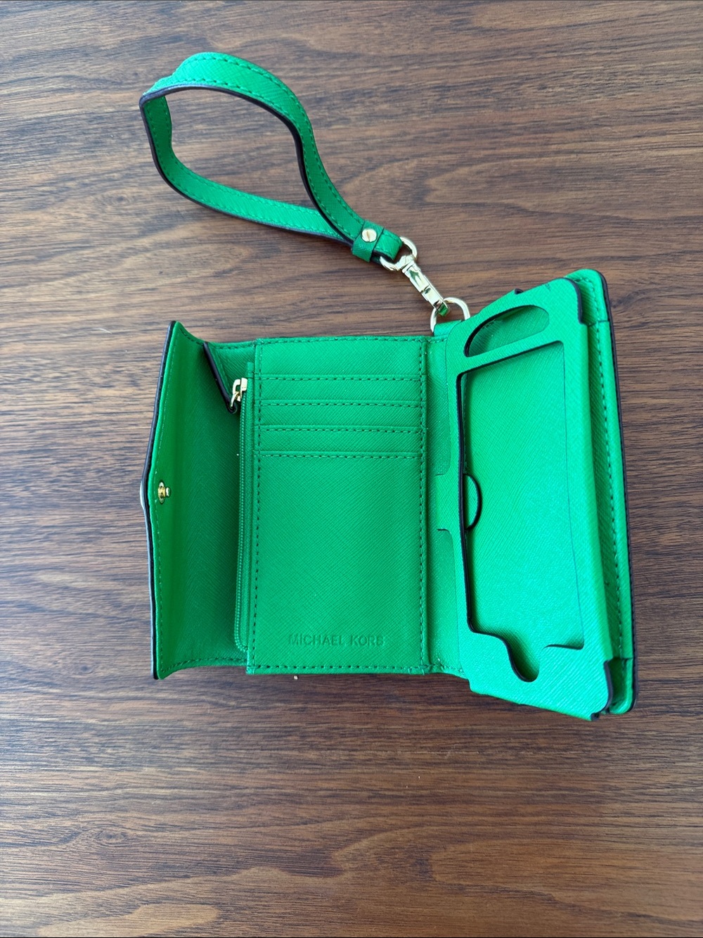 Michael Kors Jet Set Saffiano Leather Smartphone Wristlet - Emerald Green - Picture 7 of 12